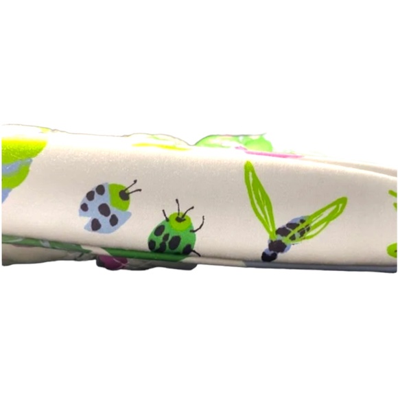 Vera Bradley Limited Edition “Sateen Holly” Purse - Picture 9 of 12